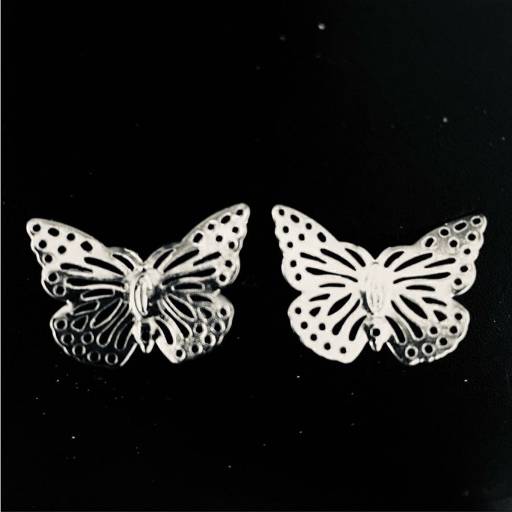💗 Silver Butterfly Large Earrings NEW - Picture 6 of 6